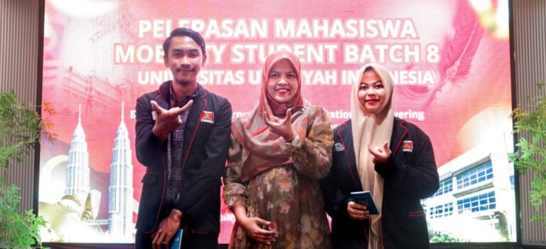 Rektor UUI Lepas 50 Mahasiswa Ikuti Program Student Mobility Batch 8